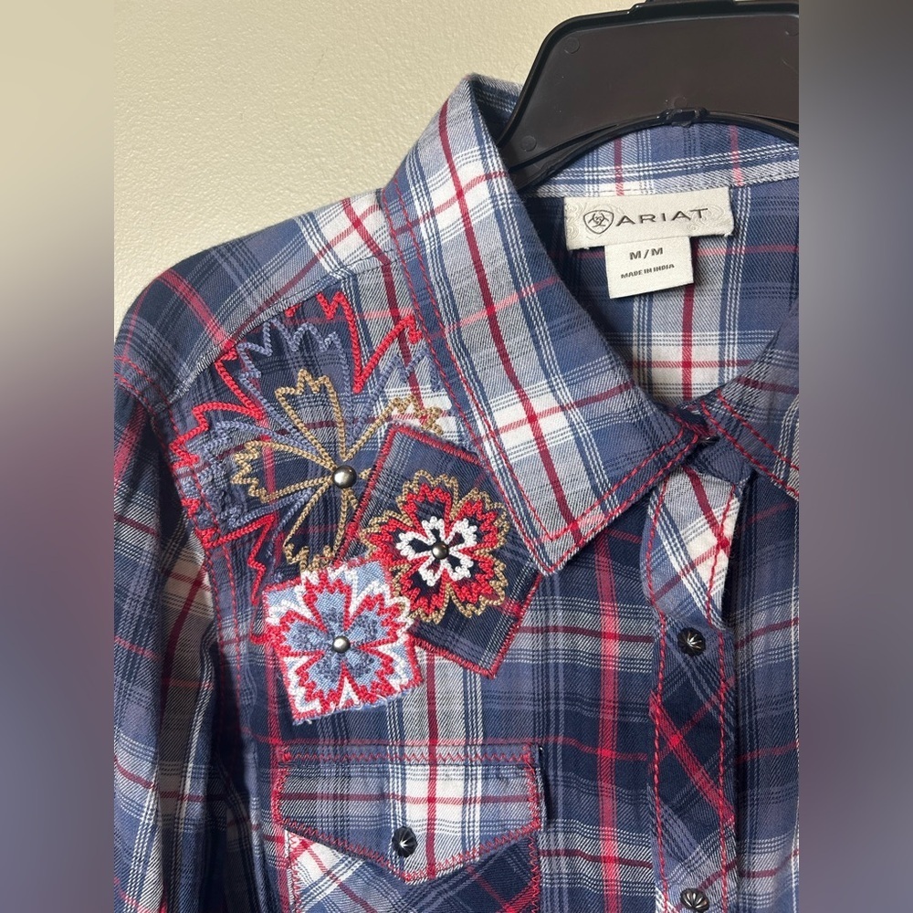 ARIAT Women Plaid Blue Red Cotton Button Up Size M Ranch Country Western Cowgirl - Picture 4 of 13